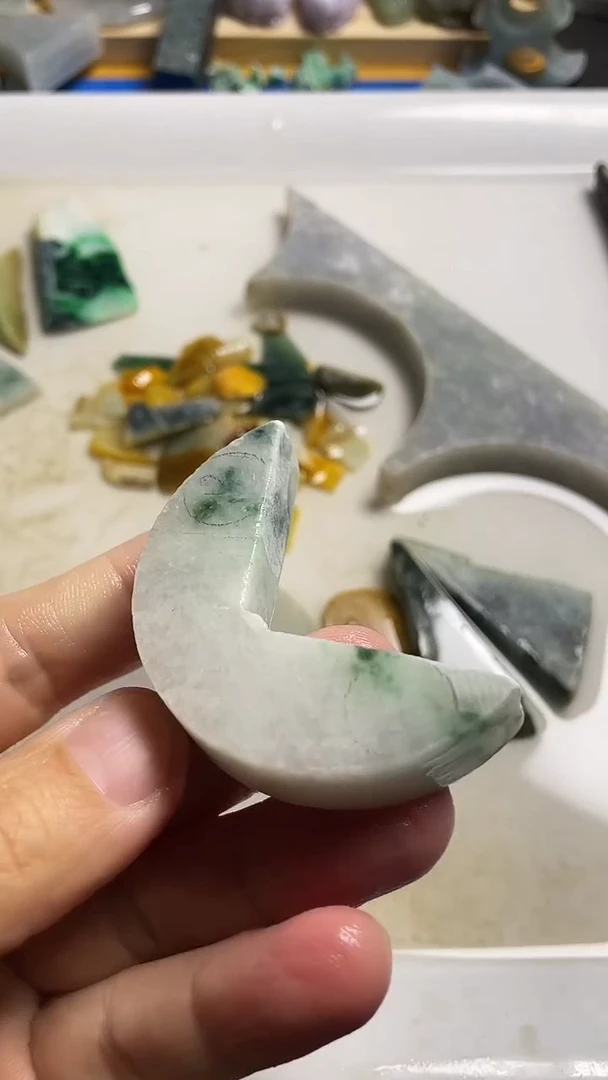 裸石翡翠小***艺翡翠小边料