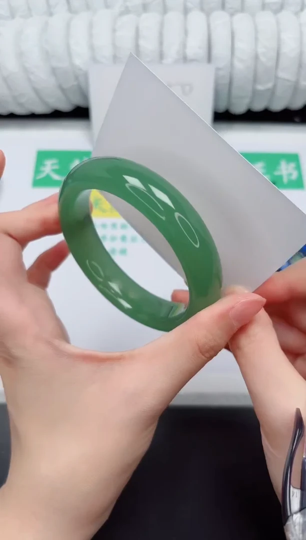 未镶嵌手镯石英质玉60-60.3DLL  K