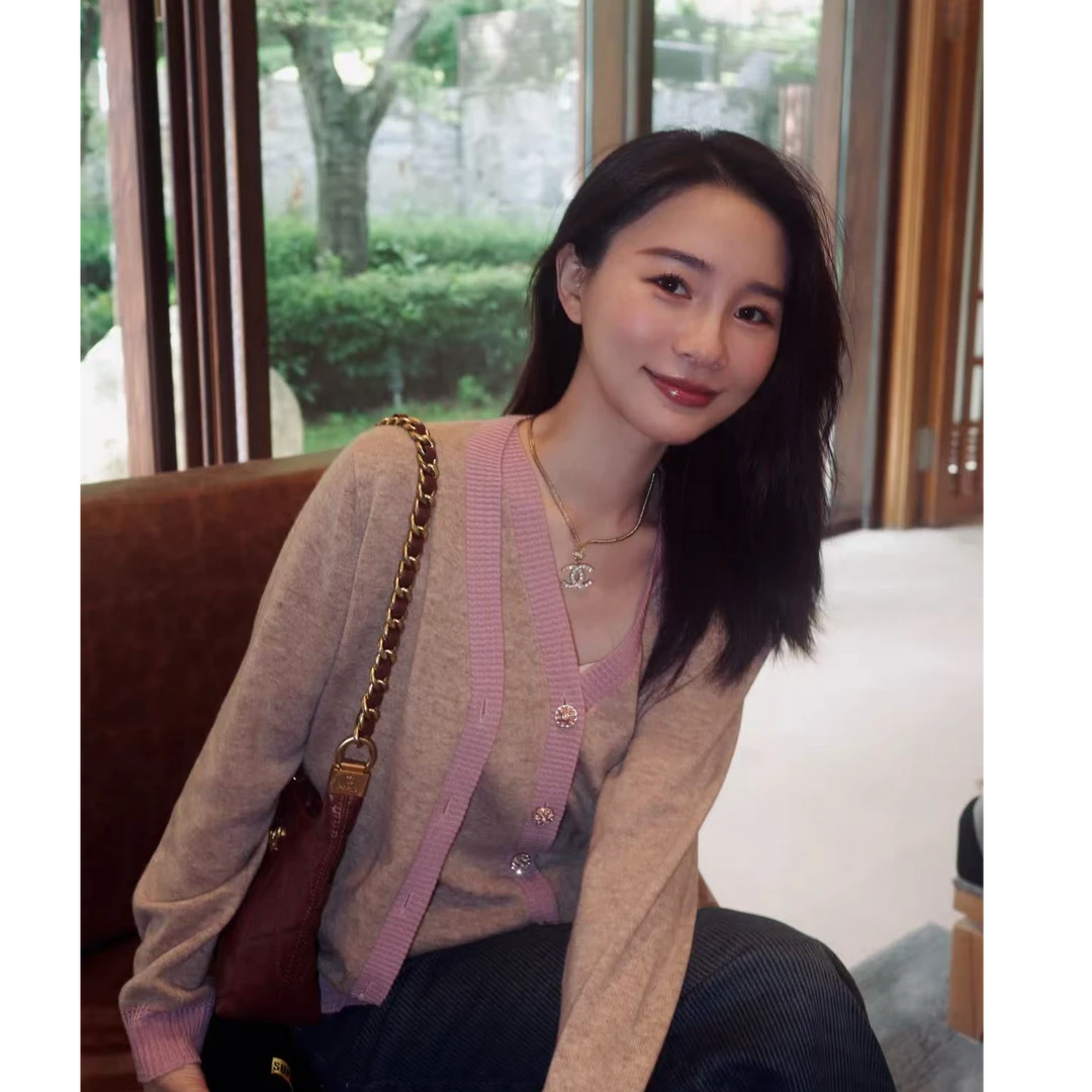 HELAAOMI“100%绵羊毛 法式叠穿”V领马甲长袖针织衫CY5CX99053