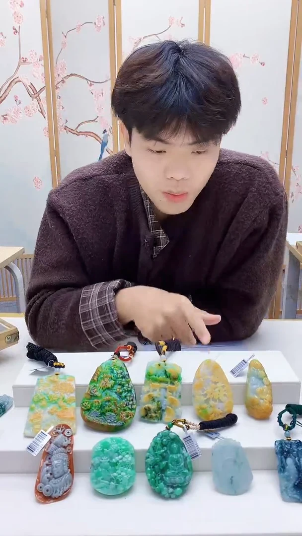 未镶嵌定制翡翠小*理5145ry-毛货挂件