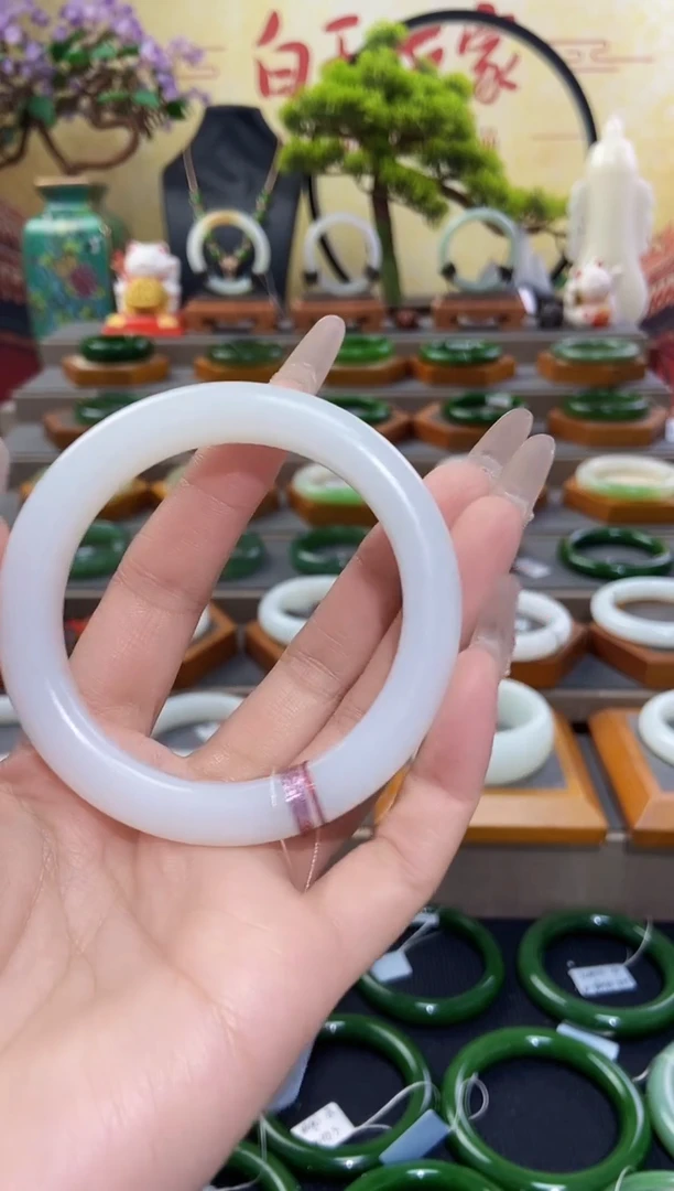 【闪购商品】和田玉手镯未镶嵌和田玉/山流水手镯