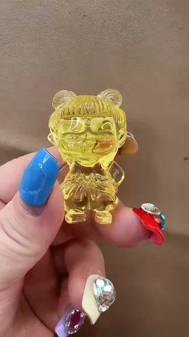 未镶嵌颈饰琥珀吊坠