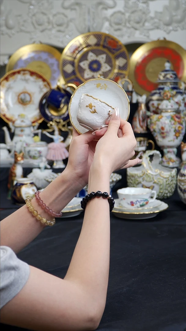 骨瓷婷婷中古器物如图所示63