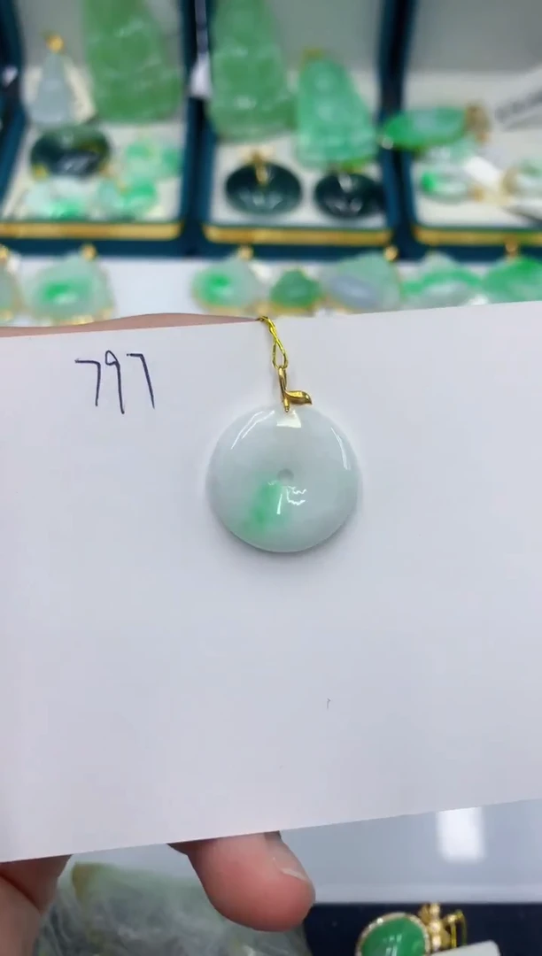 颈饰18K金镶嵌翡翠111111