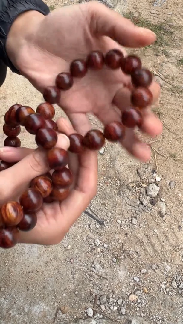 黄花梨/降香黄檀A022芝麻点1.5圆珠手串288多样性发一