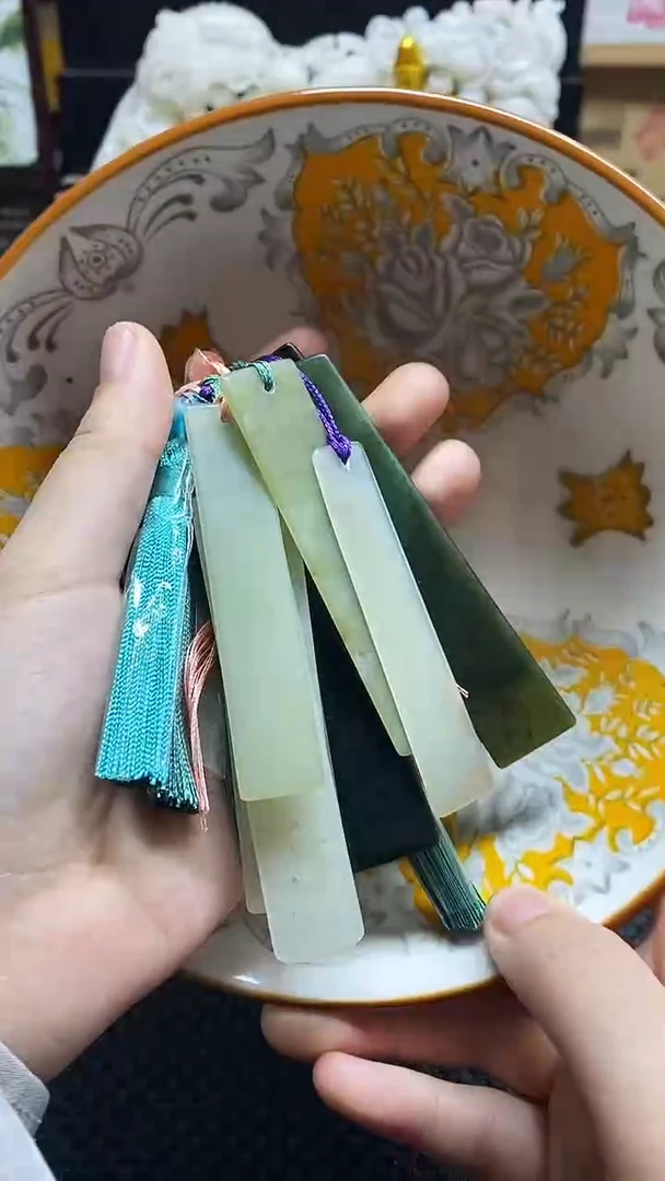 【闪购商品】瓷片瓷片 瓷器 摆件随机1个