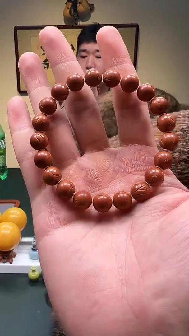 【闪购商品】桃核手串10mm左右 厚皮红肉龙纹桃核光珠单圈