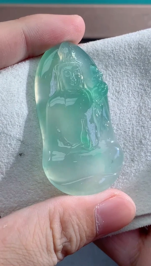 颈饰未镶嵌翡翠欣赏链接