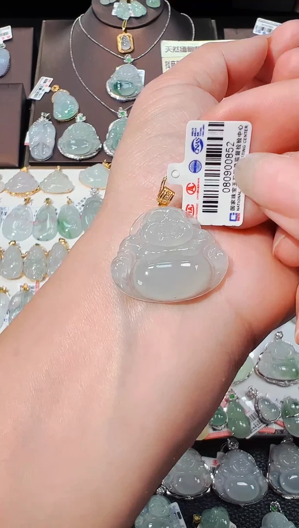 【闪购商品】翡翠吊坠(不含链)18K金镶嵌佛公吊坠852