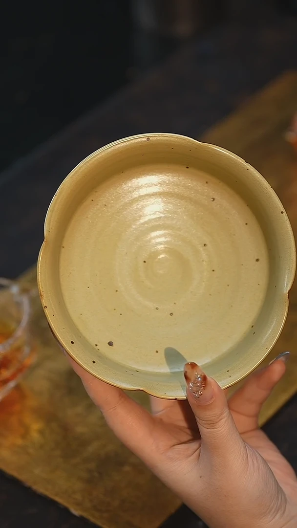 紫砂茶盘秘青色花口盘
