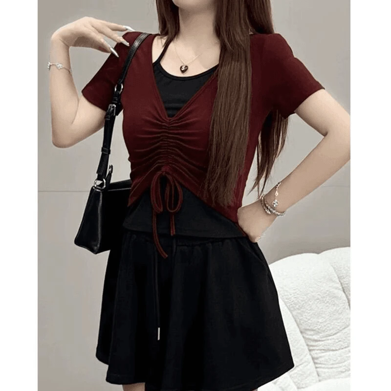 纯欲辣妹V领挂脖假两件短袖T恤女夏季新款修身显瘦打底衫短款上衣
