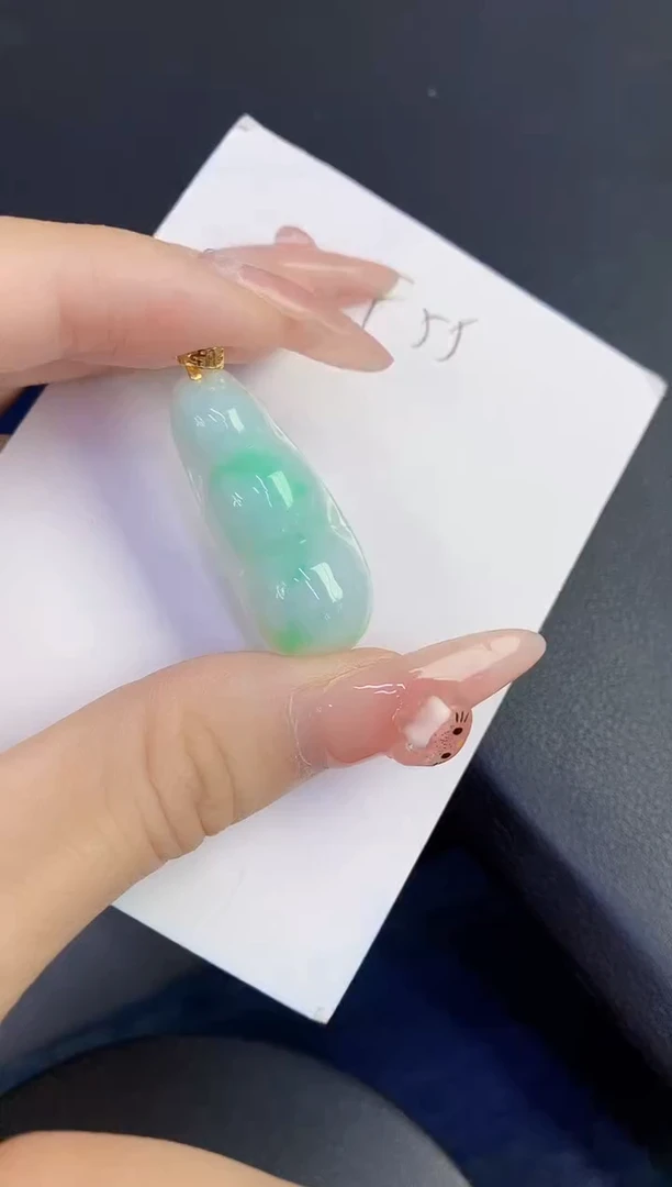 颈饰未镶嵌翡翠缅甸天然翡翠A货