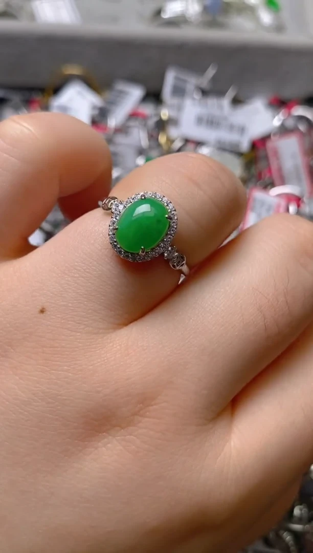 银S925镶嵌戒指翡翠百内无证书