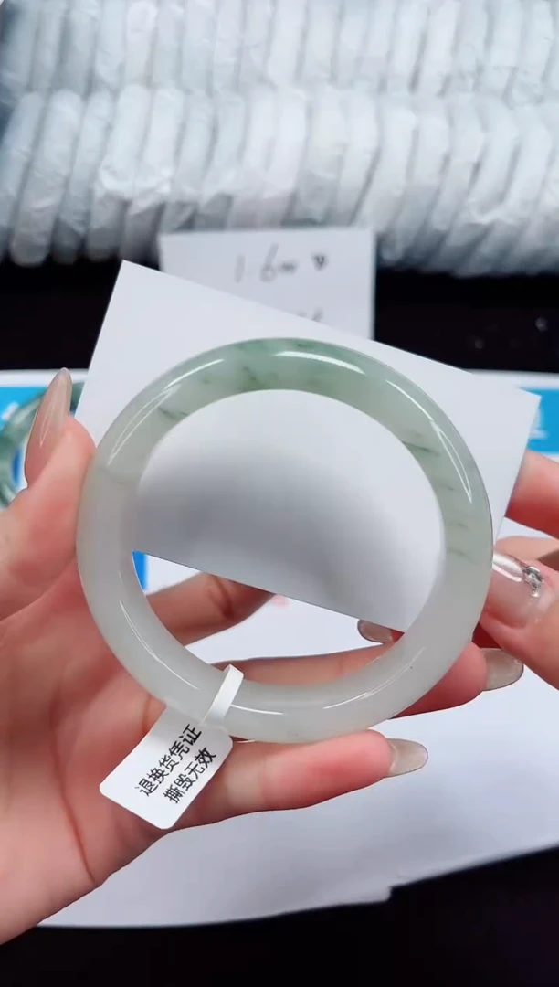 未镶嵌手镯石英质玉126-58/59