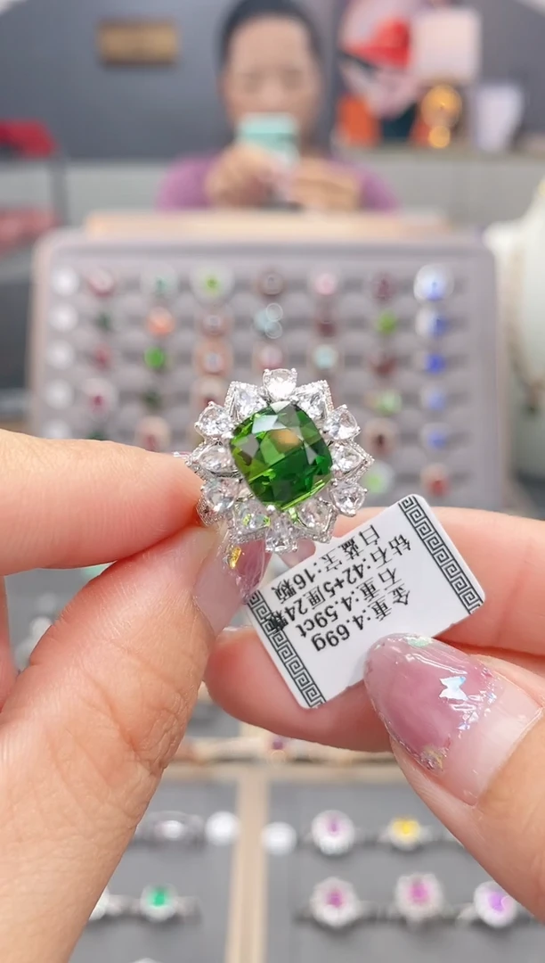 碧玺戒指18K金镶嵌4.59