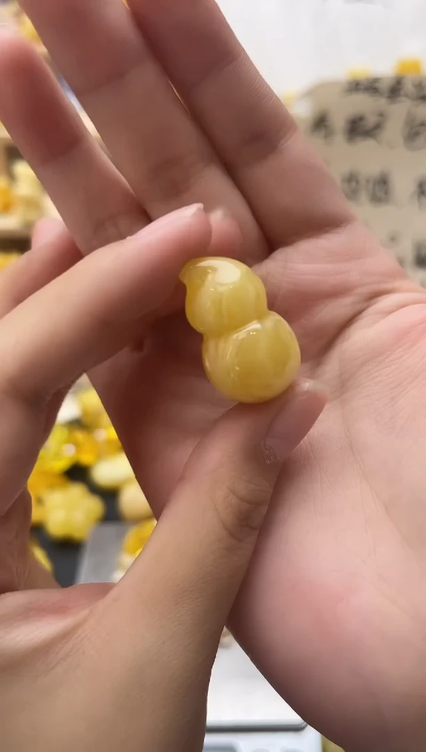 琥珀未镶嵌珠宝奇石150琥珀蜜蜡微瑕