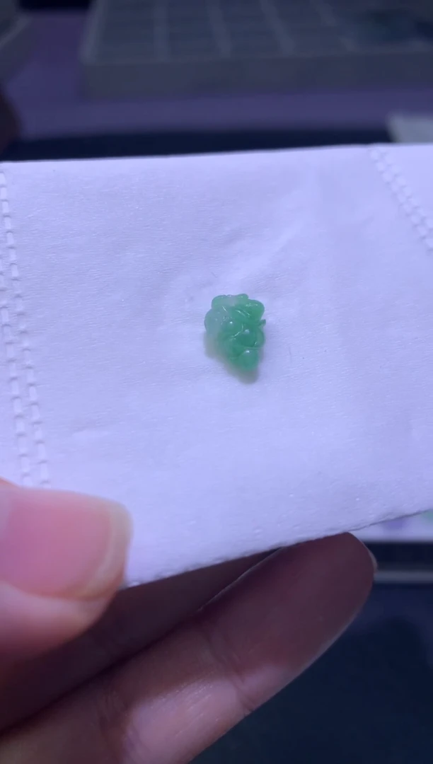 未镶嵌定制翡翠毛货