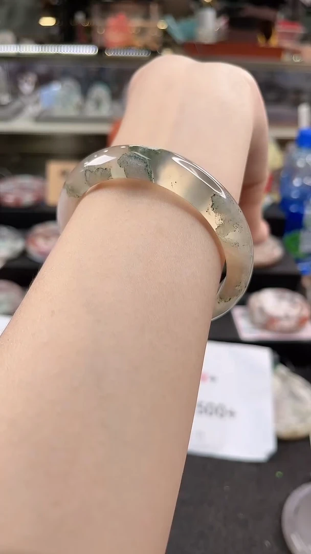 未镶嵌手镯石英质玉尘*丷圈口（赠品镯心）