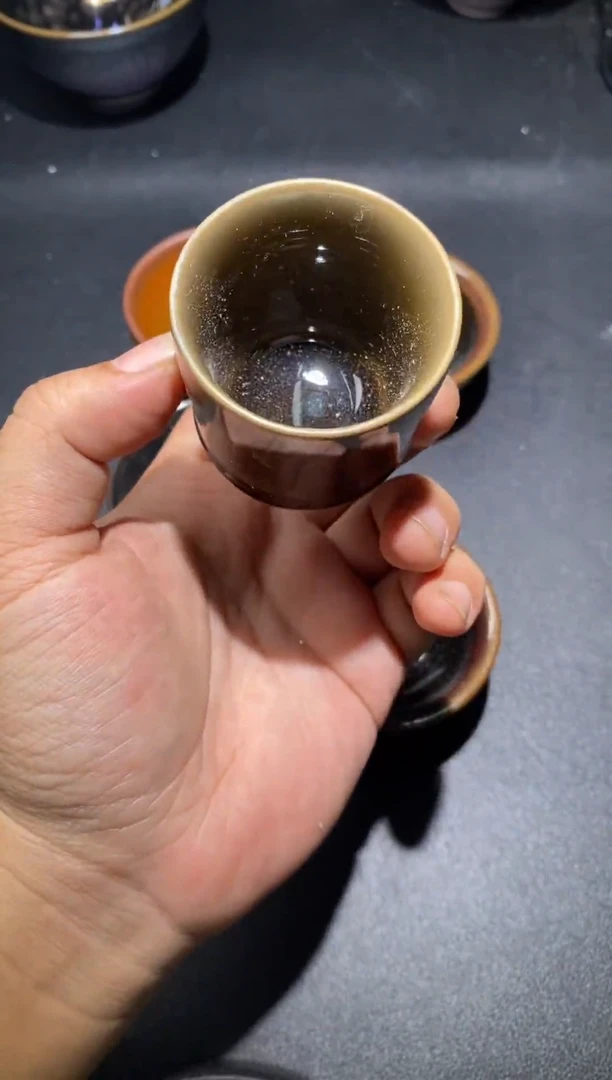 茶盏百****店           23