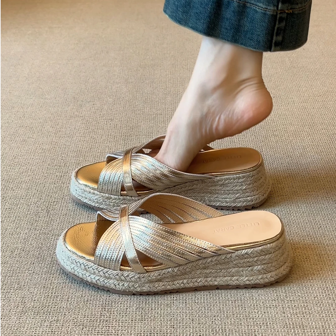 nnmiss·34-39/5cm草编坡跟凉鞋法式复古圆头交叉厚底休闲一字拖鞋