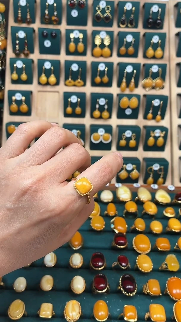 银S925镶嵌琥珀戒指蜜蜡戒指