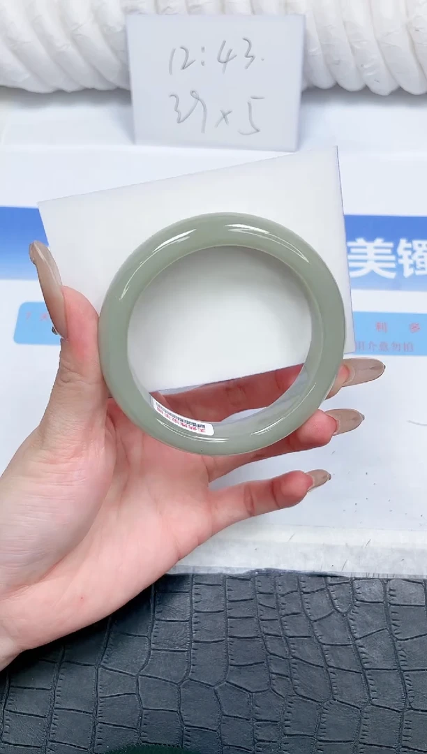 石英质玉手镯未镶嵌K9-58.5