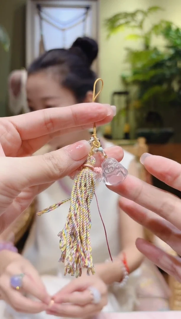 【闪购商品】水晶挂件未镶嵌白水晶佛公流苏挂件