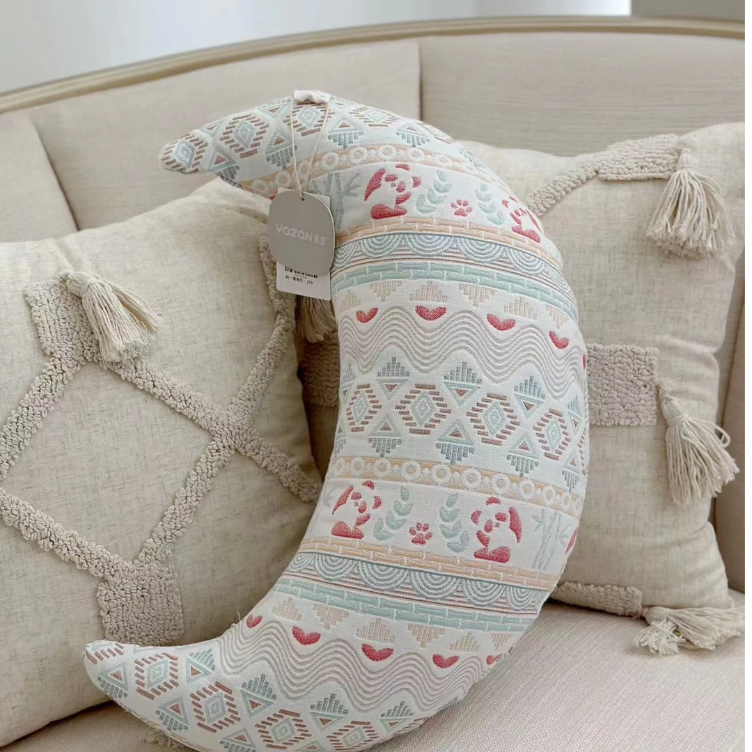 雅赞实体店【六层棉纱多功能月亮 枕】吸汗透气 腰枕 靠枕 颈枕