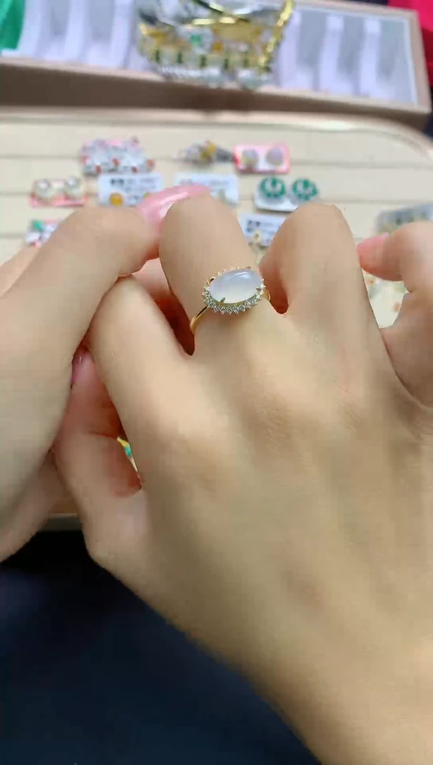 翡翠银S925镶嵌颈饰翡翠 银S925镶嵌 111