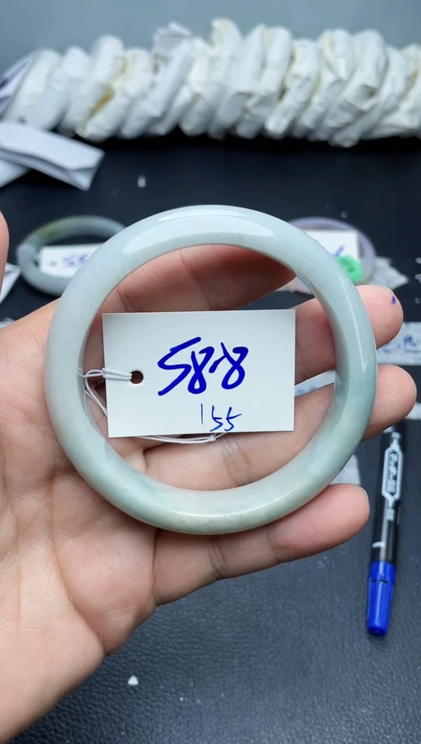 翡翠手镯未镶嵌155