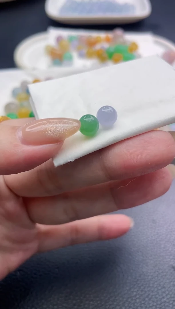 定制翡翠未镶嵌珠子