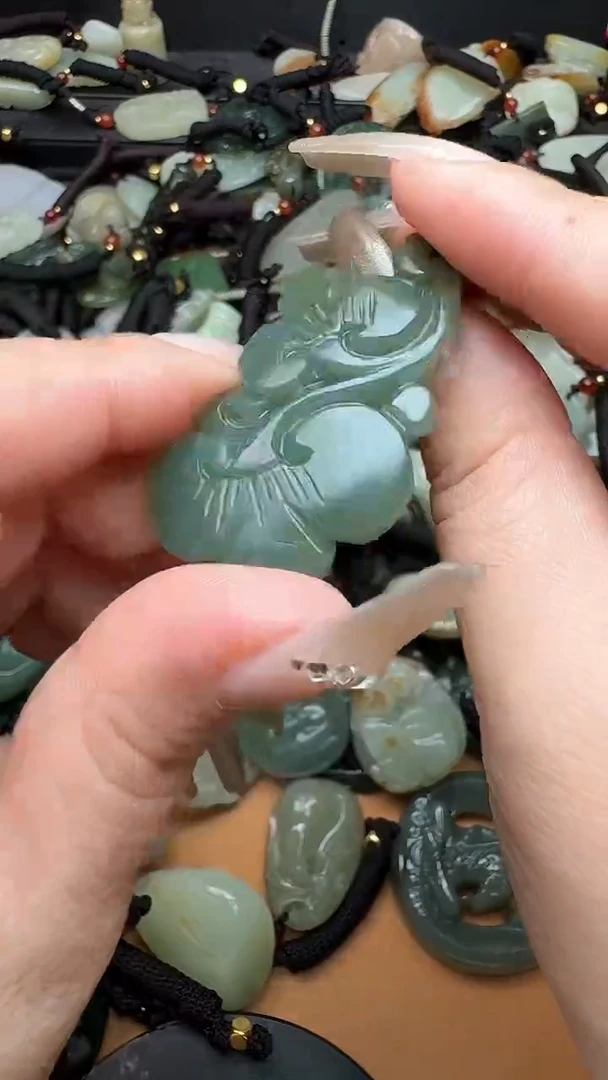 【闪购商品】和田玉颈饰未镶嵌1