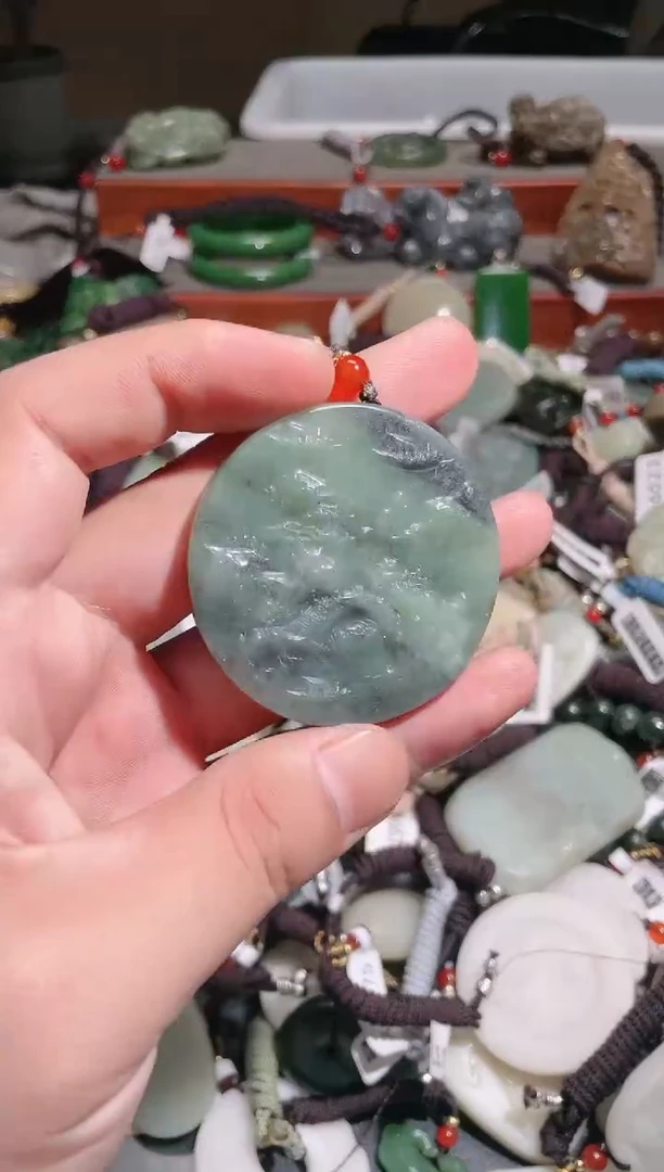 和田玉未镶嵌颈饰拍一发一