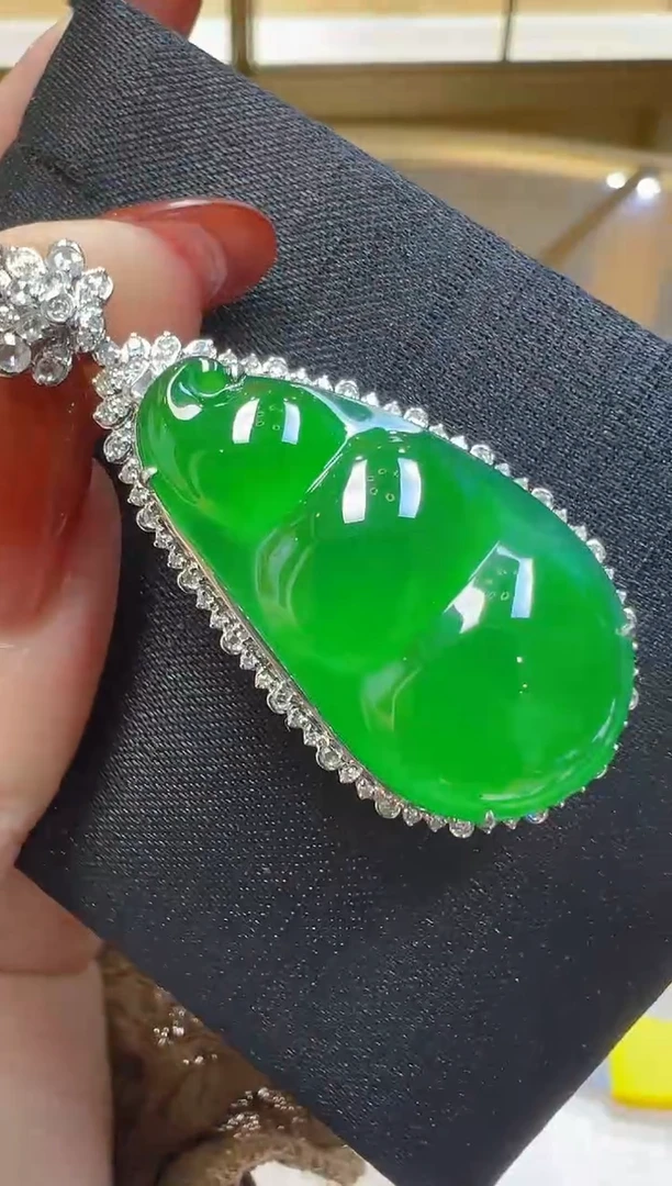 【闪购商品】翡翠吊坠(不含链)18K金镶嵌多样性团购发一件