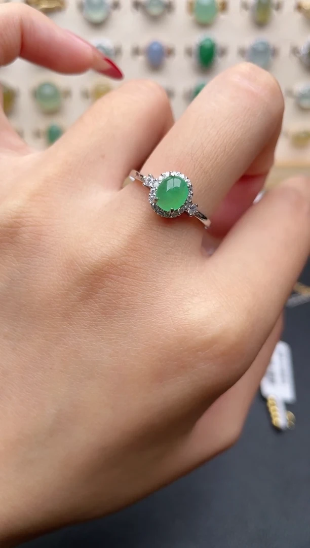 【闪购商品】翡翠戒指银S925镶嵌一物一证一礼盒