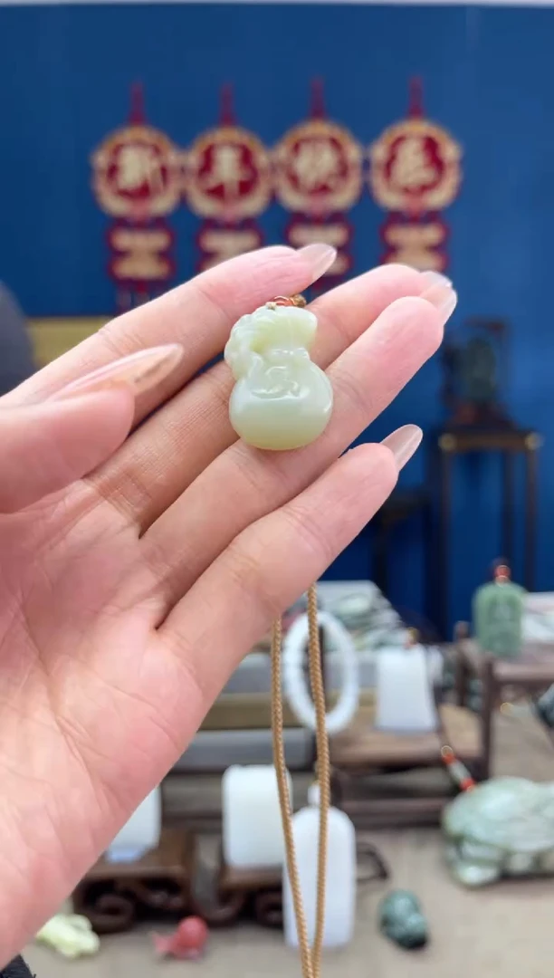 【闪购商品】和田玉颈饰未镶嵌1