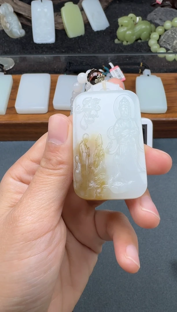 颈饰未镶嵌和田玉2