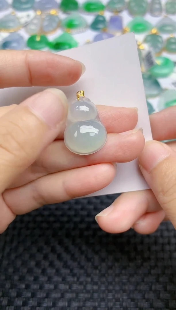 翡翠未镶嵌颈饰天然翡翠A货