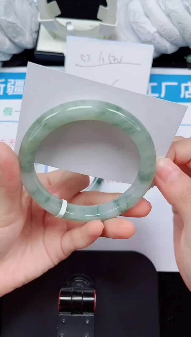 未镶嵌手镯石英质玉144-60/61