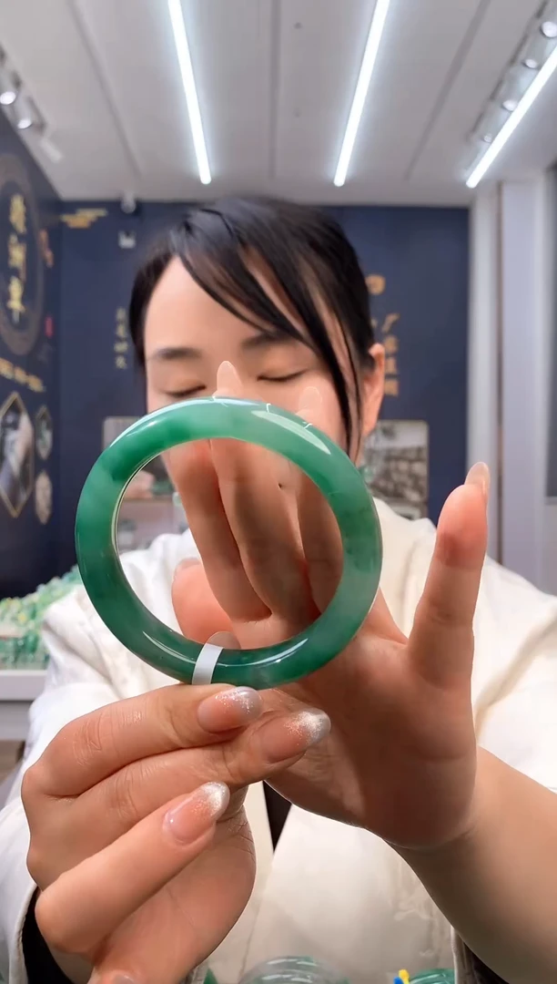 【闪购商品】石英质玉手镯未镶嵌21