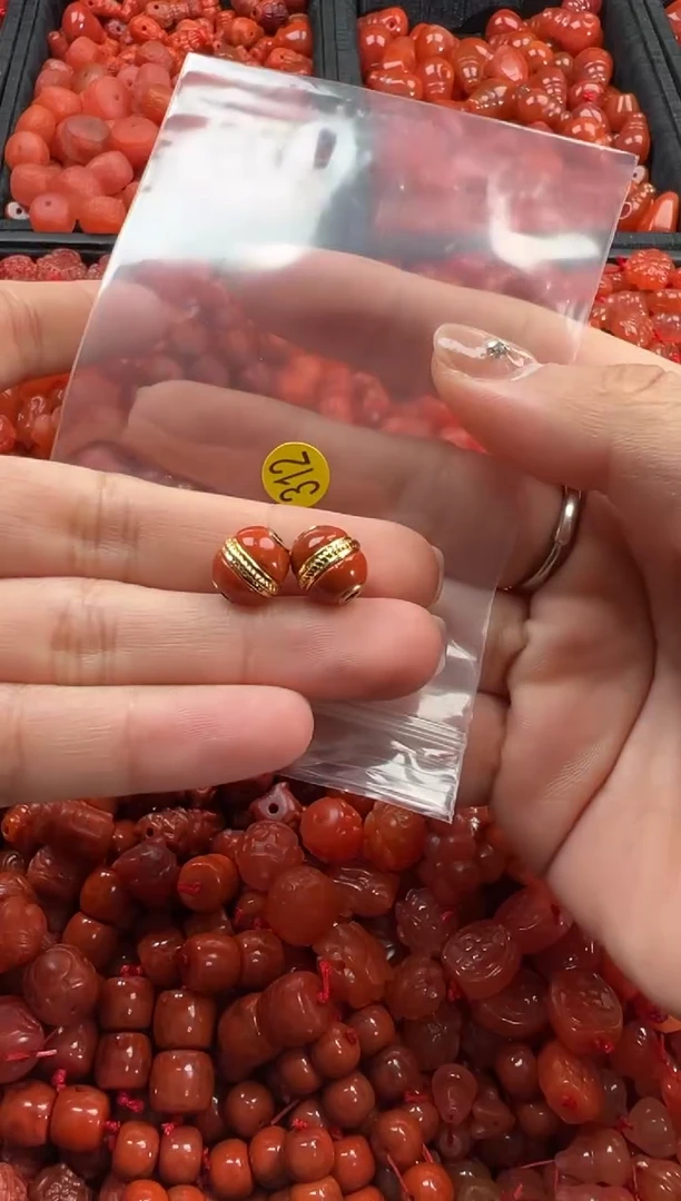 【闪购商品】南红玛瑙颈饰未镶嵌4