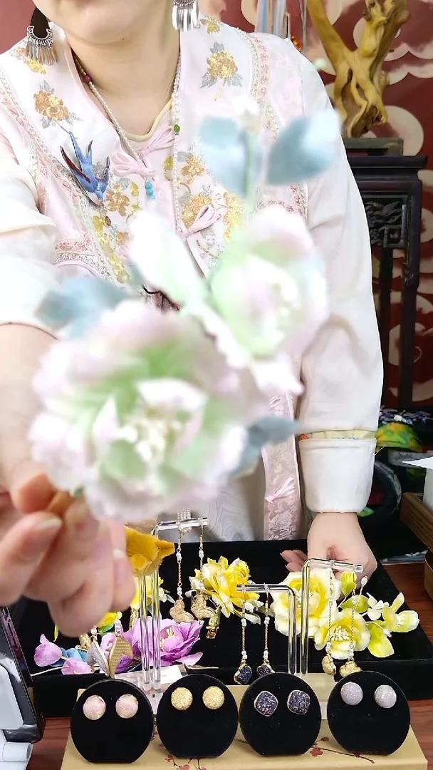 纯铜合金琉璃非遗绒花薄荷绿发夹