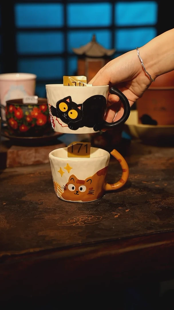 陶瓷一对景德镇高温釉下彩手工手绘款式