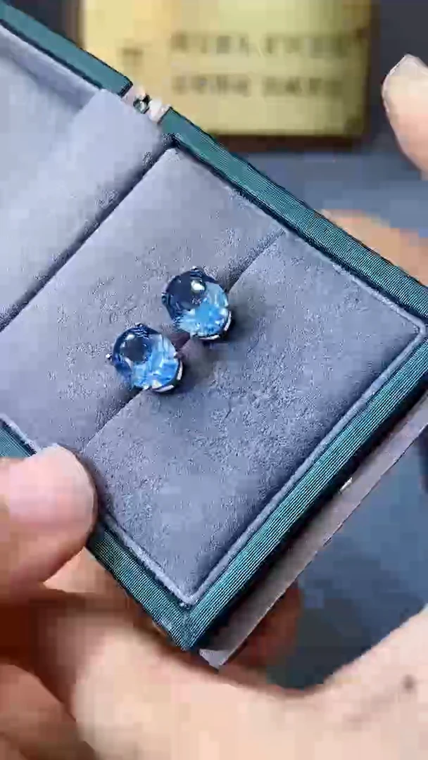 【闪购商品】海蓝宝石耳饰银S925镶嵌164