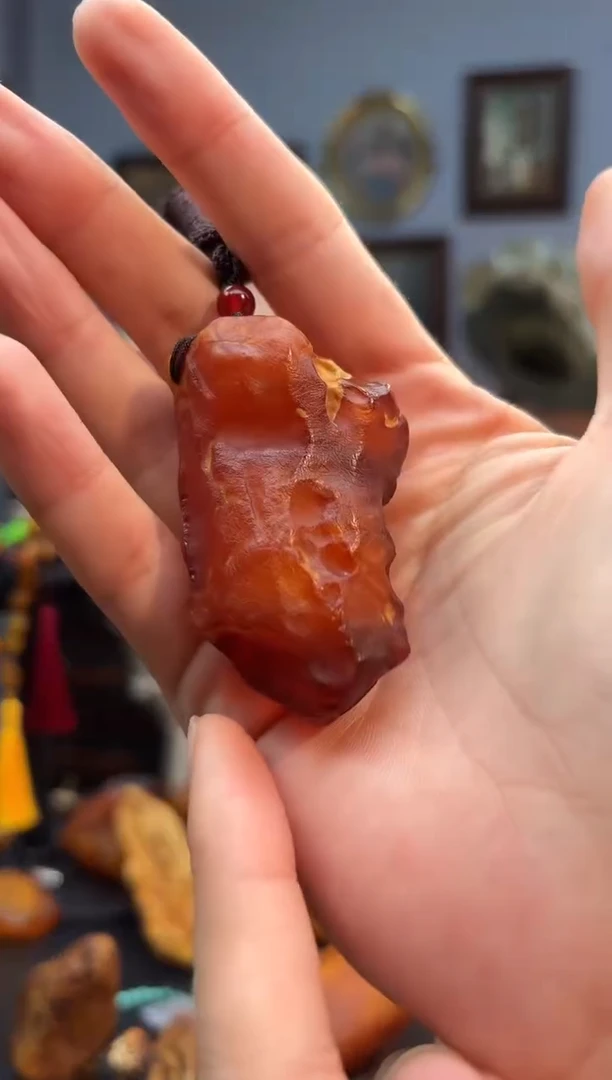 琥珀颈饰未镶嵌吊坠