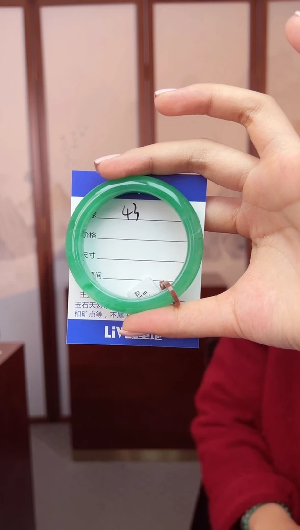 【闪购商品】石英质玉手镯未镶嵌52-53