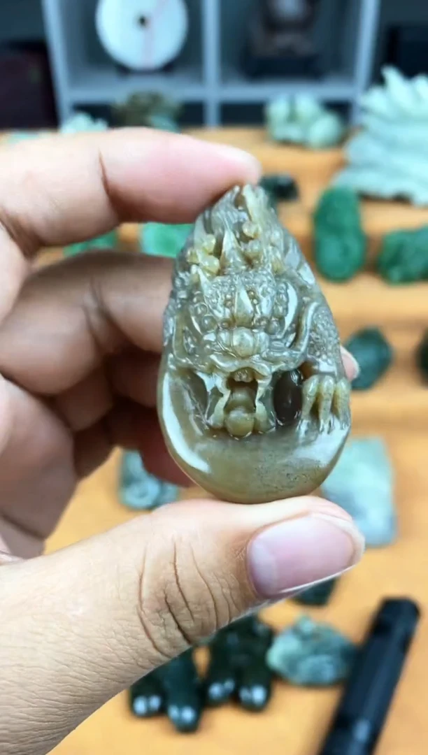 颈饰未镶嵌和田玉1