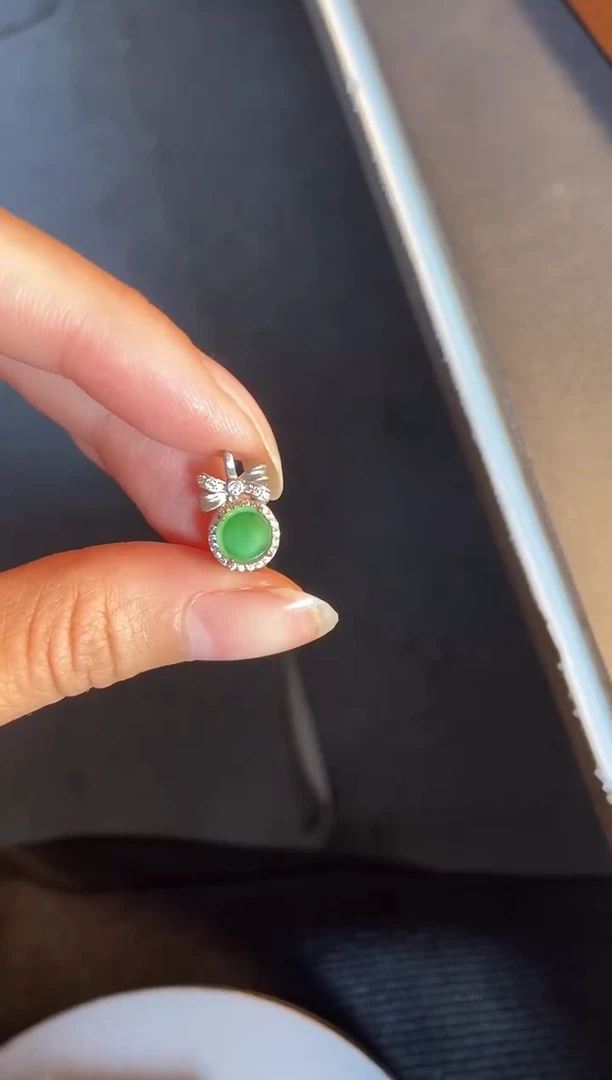 吊坠(不含链)银S925镶嵌翡翠1