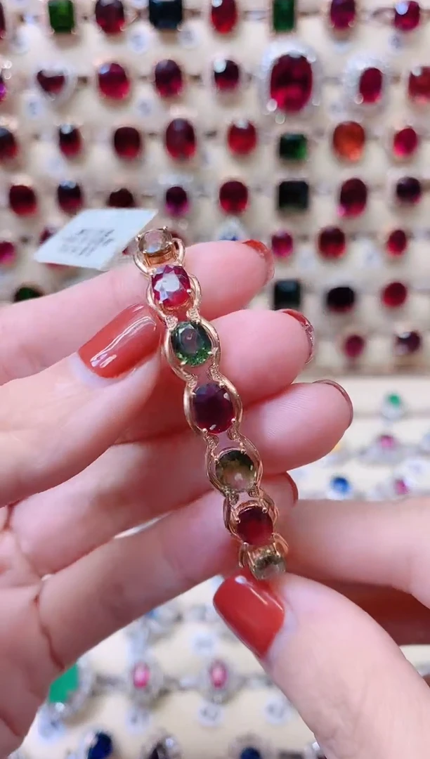 18K金镶嵌手镯碧玺1