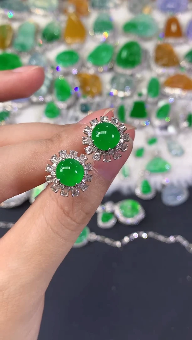 18K金镶嵌翡翠耳饰张*张Q398|69800